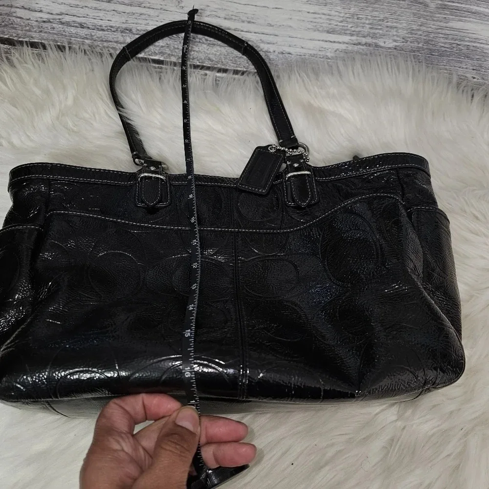 Coach Gallery Embossed Patent Leather shoulder Bag Black #19462 EUC